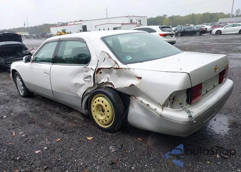 1997 Toyota Celsior z USA, uszkodzony, nr VIN UCF200083940